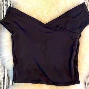 Kortni Jeane black off shoulder swimsuit top size xs